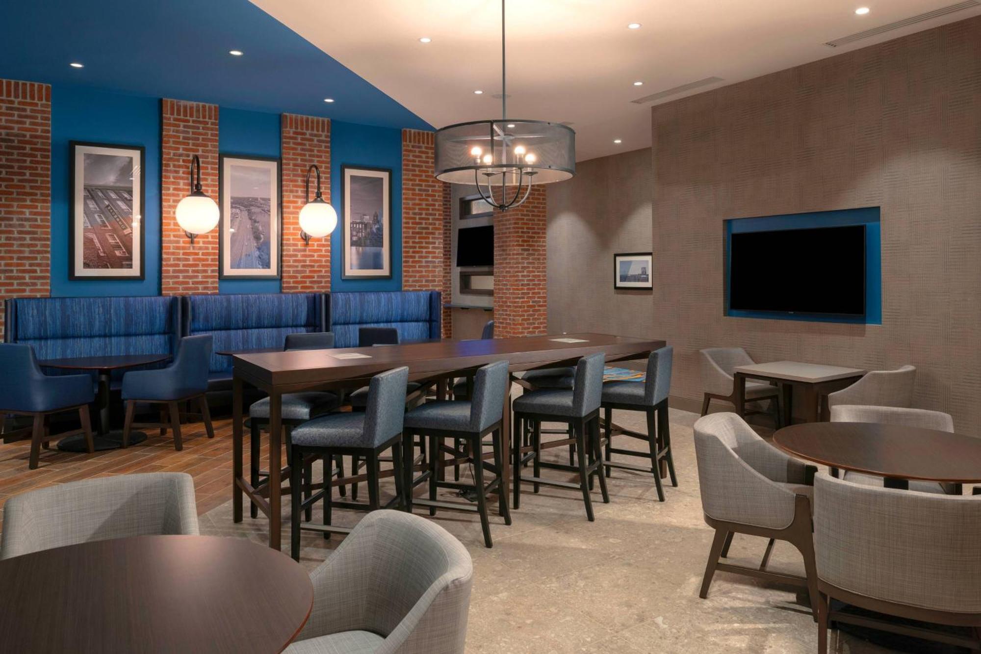 Residence Inn By Marriott Manchester Downtown Exteriör bild