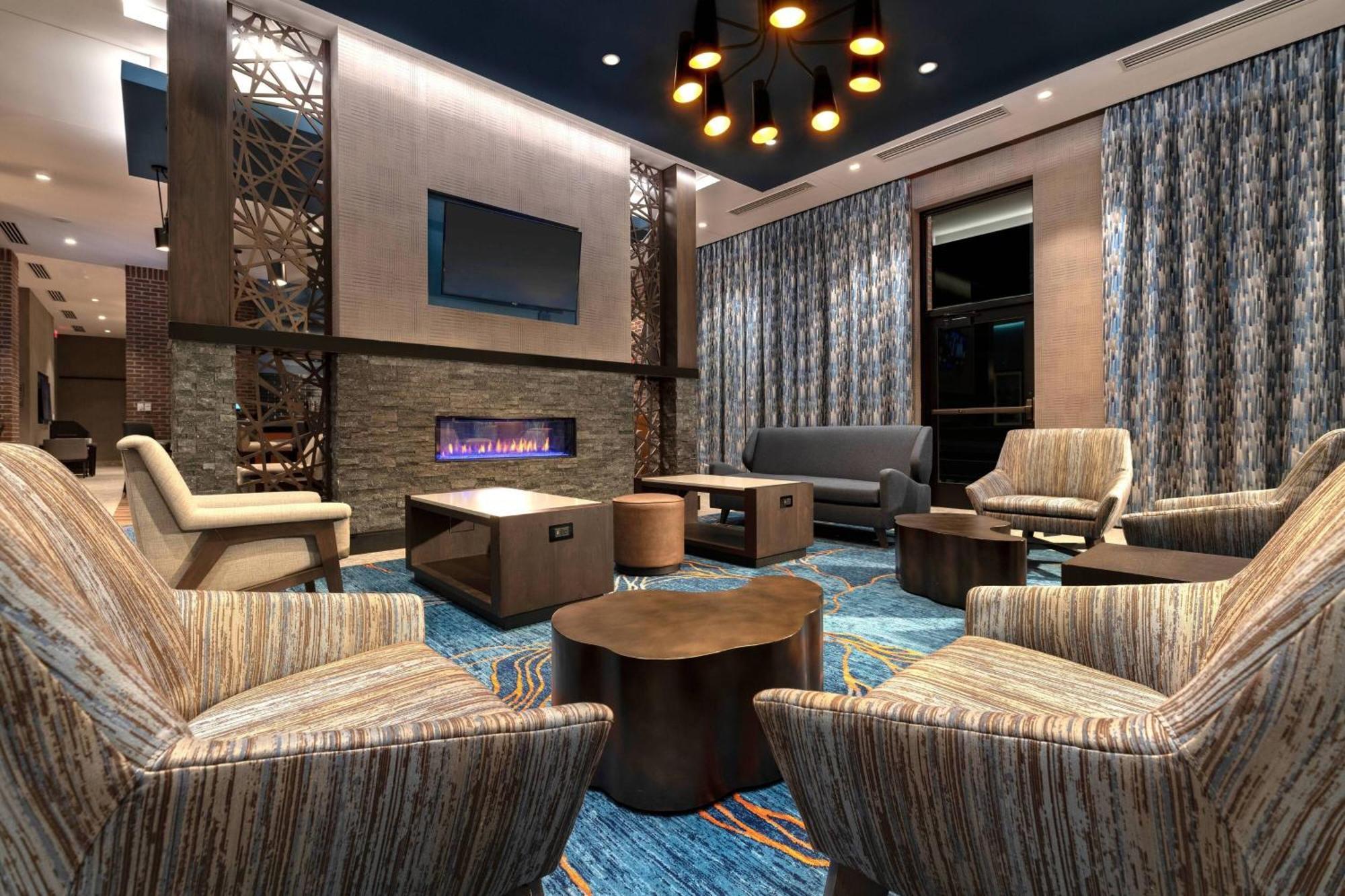 Residence Inn By Marriott Manchester Downtown Exteriör bild